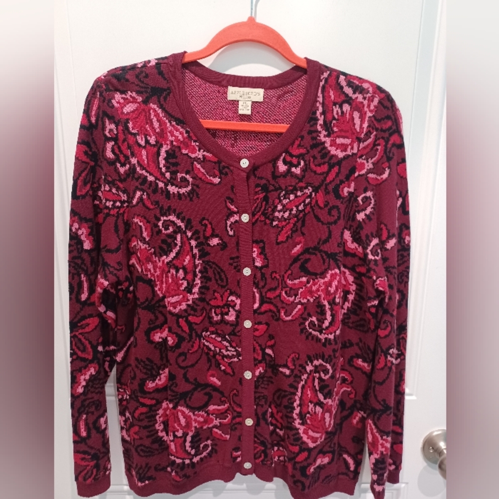 NWOT APPLESEED'S PL SILKY COTTON BUTTON-FRONT CARDIGAN!